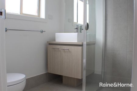 3 Bedroom Family Home - Photo 2