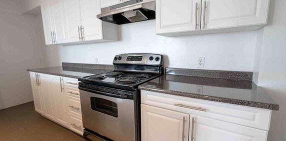 2 CH - 1 SDB - St-Laurent - $1,495 /mo - Photo 2