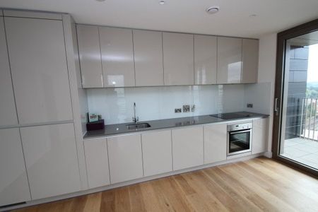 Caithness Walk, Croydon CR0, Property for rent - Photo 4