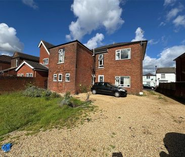 9 bedroom detached house to rent - Photo 3