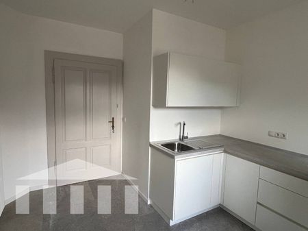 Trilocale via Cassa di Risparmio, 7, 39100 Bolzano Italia, Centro, Bolzano - Photo 2
