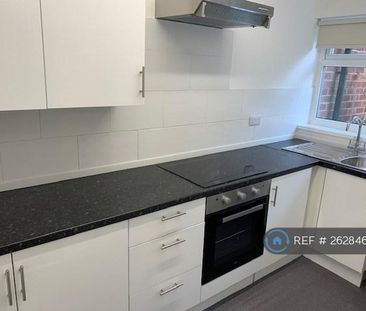 3 bedroom end of terrace house to rent - Photo 5