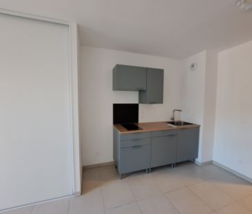 Location Appartement 1 pièce 33m² THONON LES BAINS 74200 - Photo 4