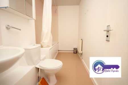 5 bedroom flat share to rent - Photo 2