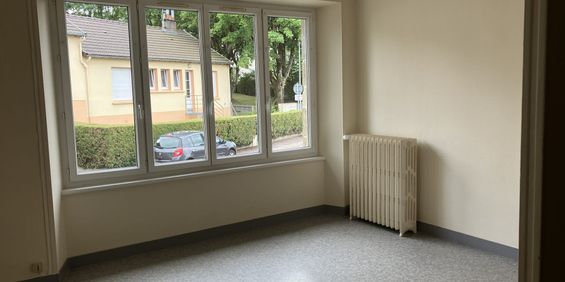 Location Appartement 1 pièce 27m² COUTANCES 50200 - Photo 3