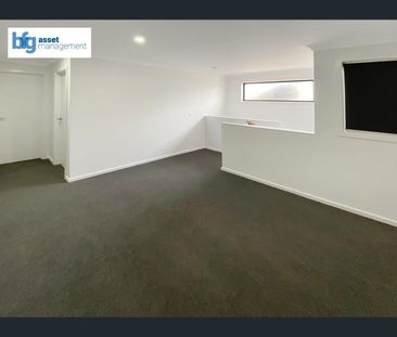 28 Lady Circuit, Thornhill Park, Vic 3335 - Photo 3