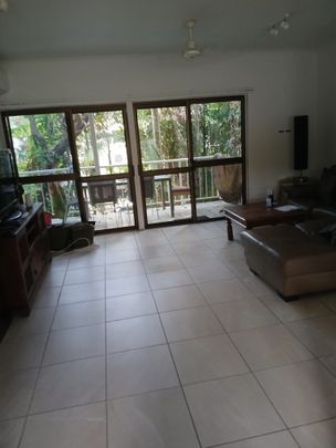 Port Douglas - Photo 1