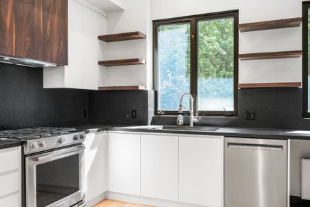 For Lease - 97 Bedford Road Unit# Main, Toronto, Ontario - Photo 4