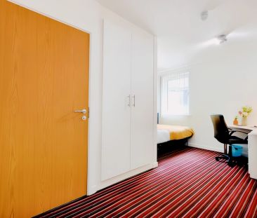 Five Bed Silver - Photo 5