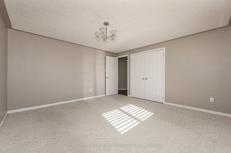 Detached Home For Lease | W8113438 - Photo 5