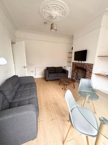 5 bedroom house to rent - Photo 3