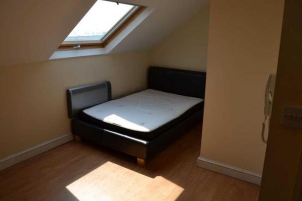 3 bedroom flat to rent - Photo 1