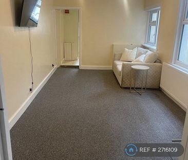 1 bedroom in a house share to rent - Photo 6