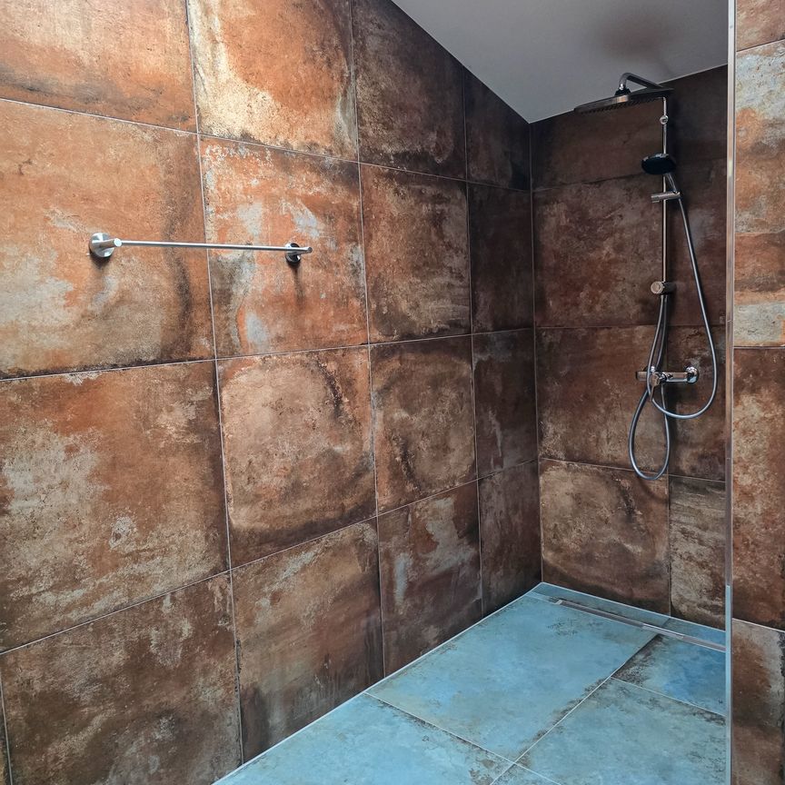2.5 Zimmer, 100 m², 2. Stock - Photo 1