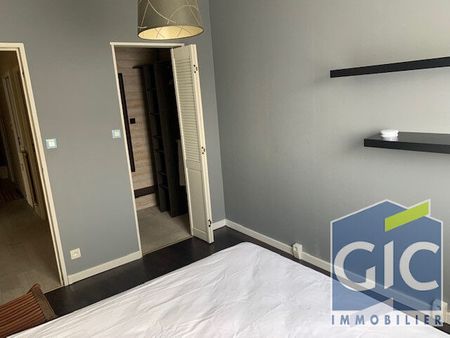 Location Appartement 2 pièces 52m² - Photo 3