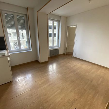 Location Appartement 2 pièces 32 m2 à Saint-Quentin - Photo 3