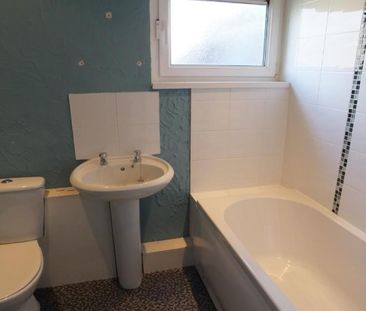 1 Bed Flat, Jordanthorpe, S8 - Photo 6