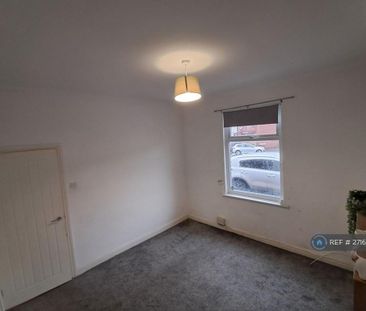 3 bedroom terraced house to rent - Photo 6