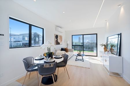 Stylish 3-Bedroom Home with Study - Photo 3