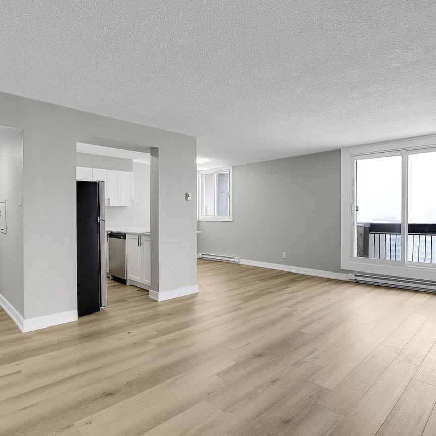 2935 Richmond Road, Ottawa, ON - Photo 1