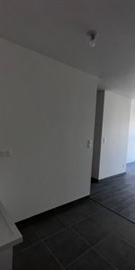Location Appartement 2 pièces 45 m² Louviers - Photo 3