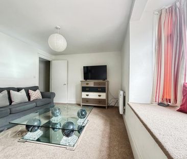 3 bedroom flat to rent - Photo 1