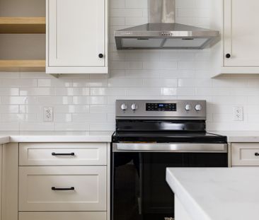 For Lease - 363 Sixth Street, Collingwood, Ontario - Photo 1