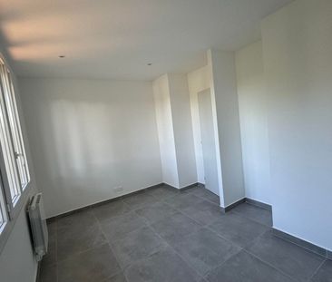 Appartement à louer 2 pièces • Les Pennes-Mirabeau - Photo 1