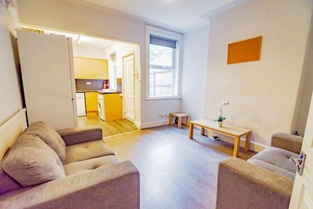 4 bedroom house share to rent - Photo 2