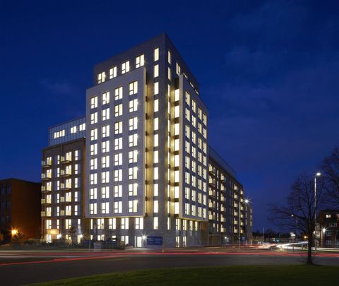 Brook Road, Borehamwood - Photo 1