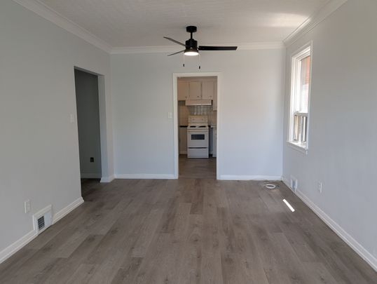For Lease - 5 Hertford Avenue Unit# 2, Toronto, Ontario - Photo 1