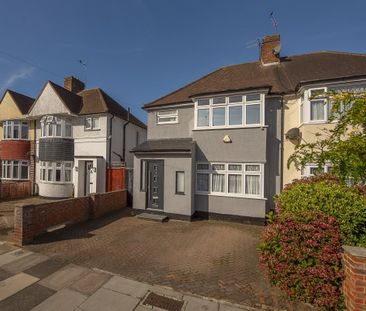 3 bedroom semi-detached house to rent - Photo 5