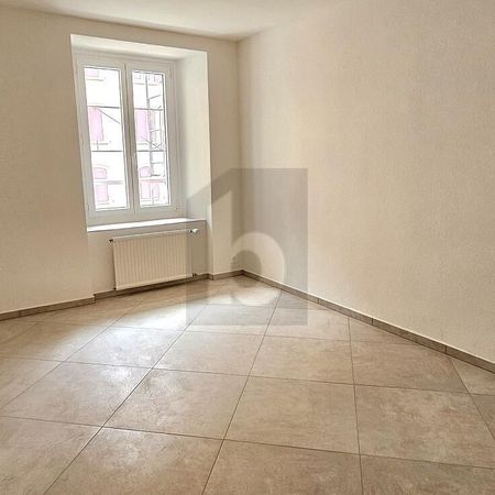 RÉNOVÉ À PROXIMITÉ DU CENTRE-VILLE - Foto 3