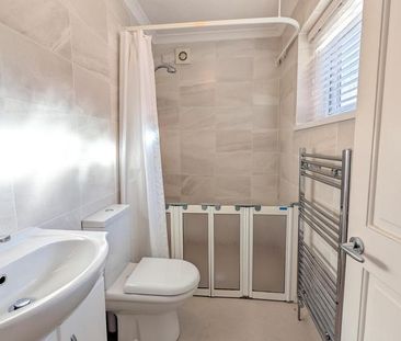 2 bedroom maisonette to rent - Photo 5