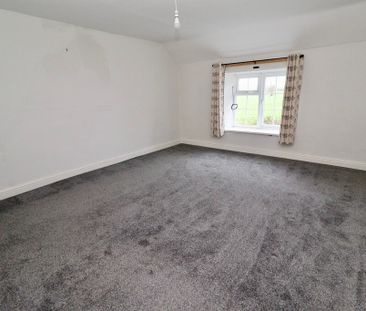 3 bedroom Cottage to let - Photo 3