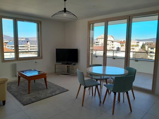 Location Appartement 3 pièces Meublé 65m² ANNECY 74000 - Photo 1