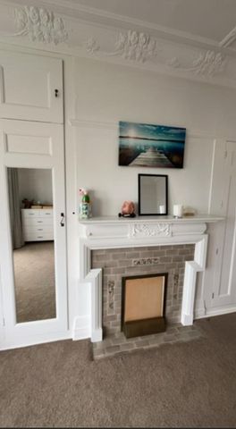 Spacious furnished private room in Central City (Power, Internet included) - Photo 3