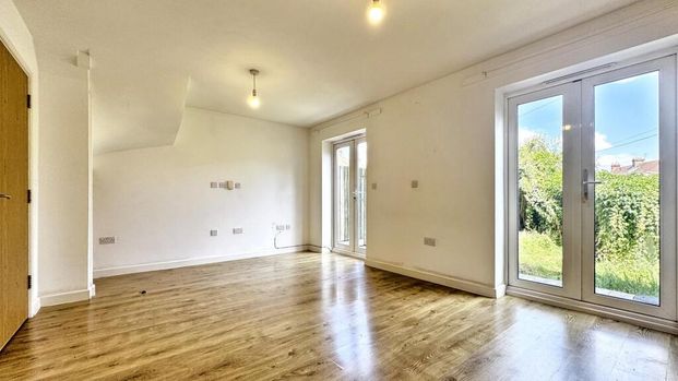 4 bedroom house to rent - Photo 1