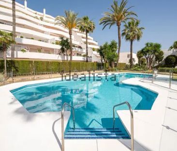 Alquiler de piso en Calle de las Adelfas - Photo 2