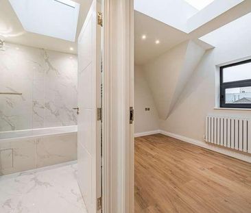 London, SE8 - Photo 1