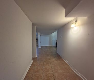 For Lease - 5815 Riverdale Crescent Unit# Lower, Mississauga, Ontario - Photo 3