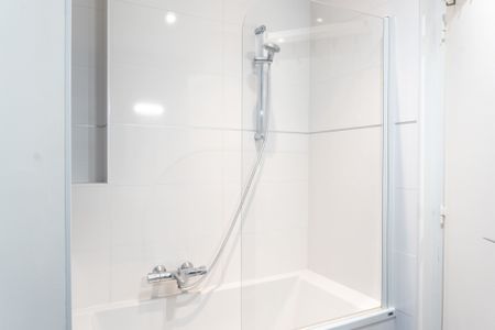 Location Appartement 4 pièces 95m² ORLEANS 45000 - Photo 5