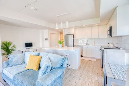 The Bradshaw on Bank - Photo 2