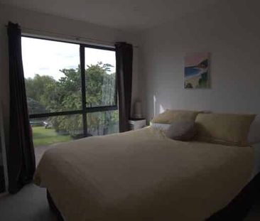 Clendon Park living! - Photo 1