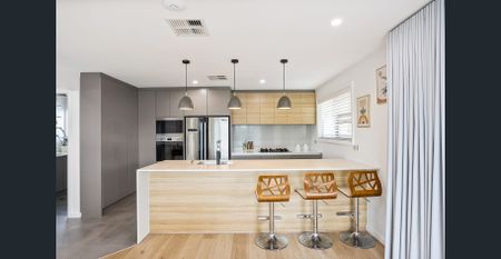 Stunning Large As New Family Home - Photo 5