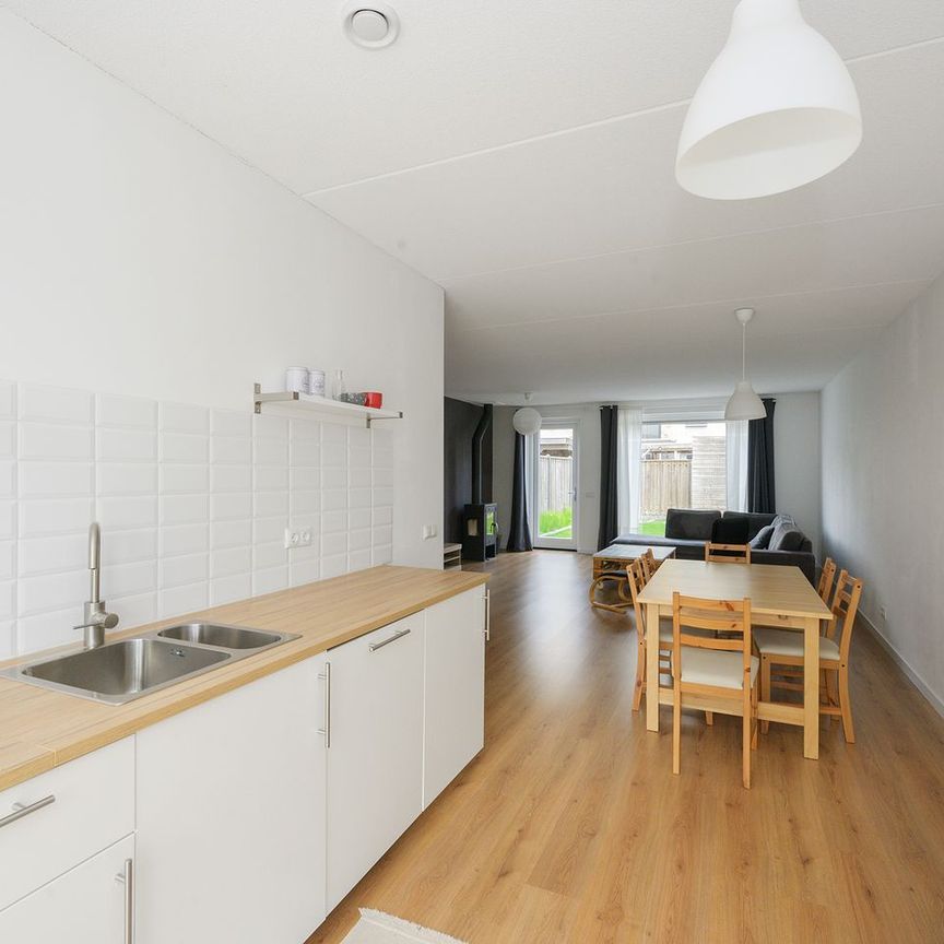 Huis te huur: Abebe Bikilastraat 18 1361 CD Almere - Photo 1