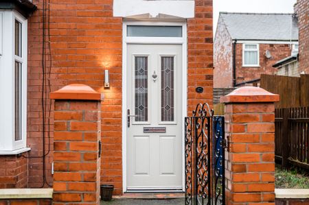3 bed semi-detached house to rent in Clarence Street, Leyland, PR25 - Photo 3