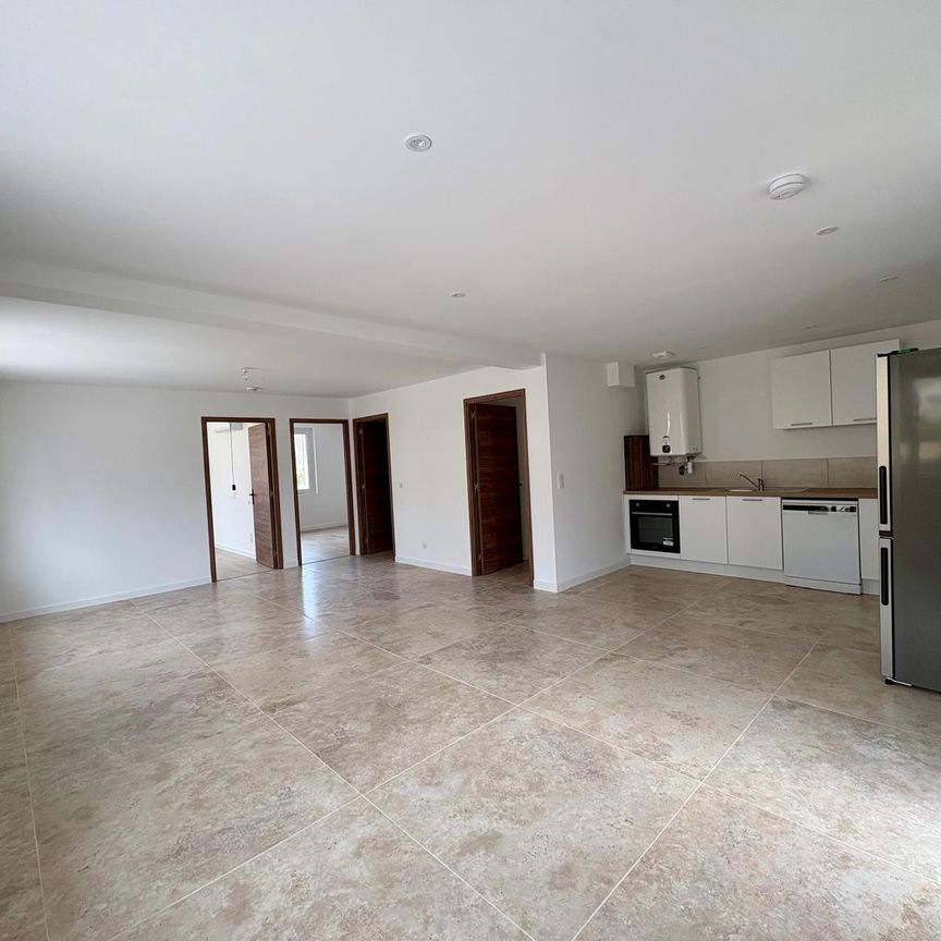 Location Appartement 3 pièces 67m² LA FARLEDE 83210 - Photo 1