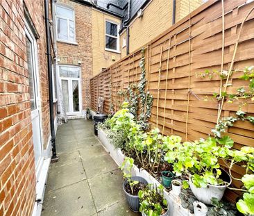 Studio to rent - Photo 5