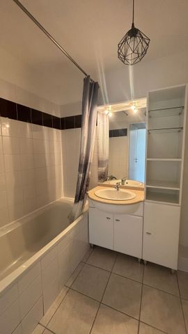 Location Appartement 2 pièces 46m² - Photo 4